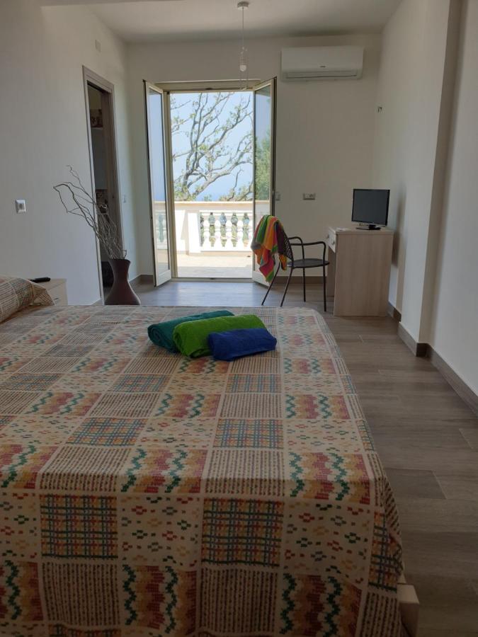 Villa Tropeano Santa Domenica  Exteriör bild